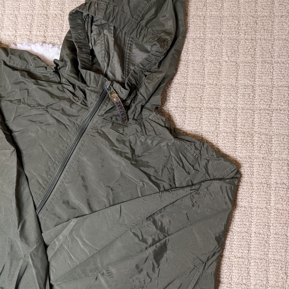 Olive Green Windbreaker Jacket (Size L) - Picture 2 of 4